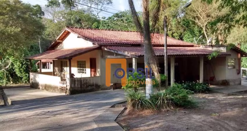 Fazenda / Sítio para venda em Centro de 300.00m² com 2 Quartos