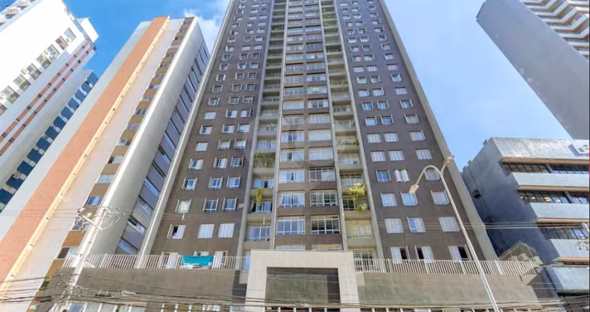 Apartamento para venda em Batel de 182.00m² com 4 Quartos, 1 Suite e 2 Garagens