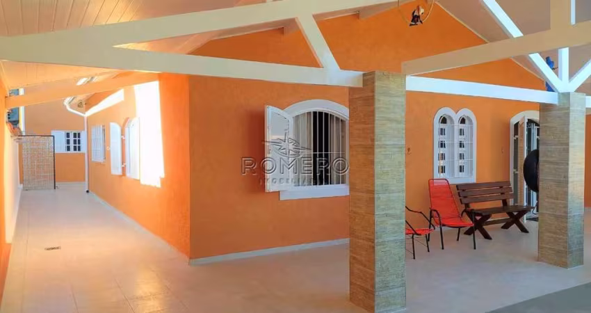 Casa para venda em Sapé de 220.00m² com 5 Quartos, 1 Suite e 3 Garagens