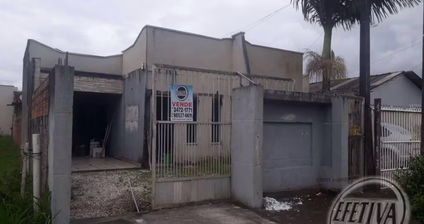 Casa para venda em Guaratuba de 97.00m² com 5 Quartos, 1 Suite e 2 Garagens
