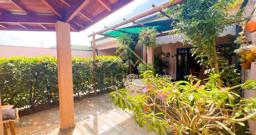 Casa para venda em Vila Ana Maria de 347.00m² com 3 Quartos, 1 Suite e 4 Garagens