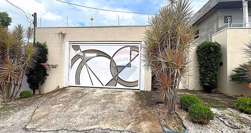 Casa para venda em Jardim Maristela de 246.17m² com 3 Quartos, 1 Suite e 3 Garagens