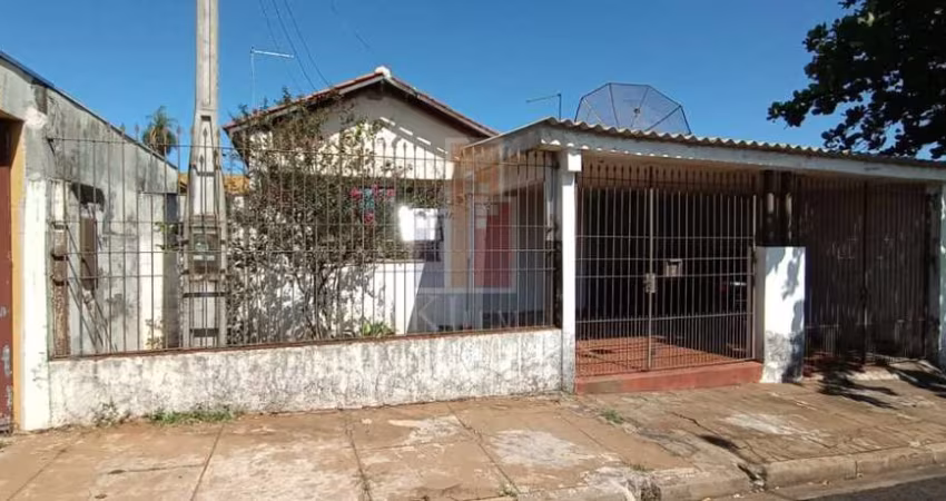 Casa para venda em Vila Monlevade de 200.00m² com 3 Quartos e 2 Garagens
