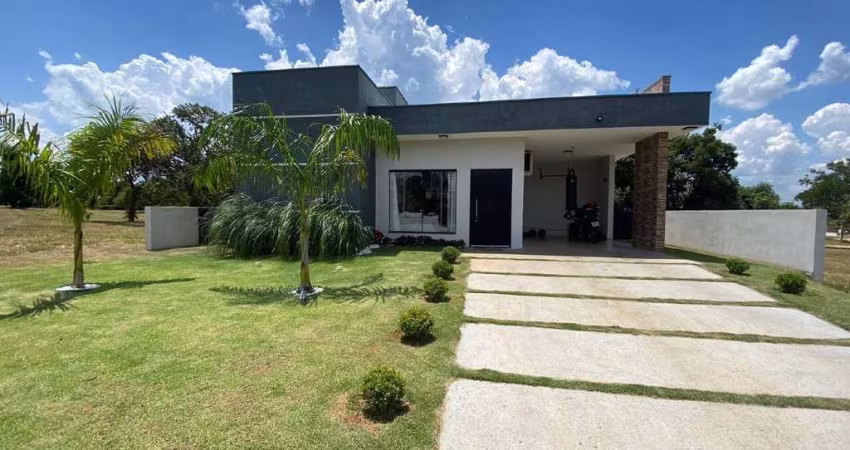 Casa para venda em Estância Turistica de 150.00m² com 3 Quartos, 2 Suites e 6 Garagens