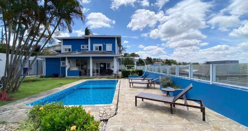 Casa de Condomínio para venda em Granja Viana de 297.00m² com 4 Quartos, 4 Suites e 3 Garagens