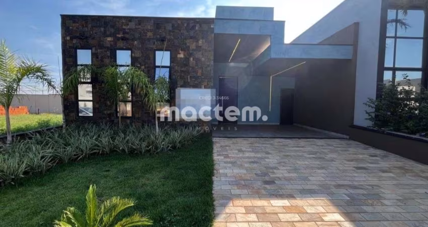 Casa de Condomínio para venda em Portal Da Mata de 152.00m² com 3 Quartos, 3 Suites e 4 Garagens