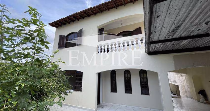Sobrado para venda em Jardim Rincão de 300.00m² com 3 Quartos, 1 Suite e 3 Garagens
