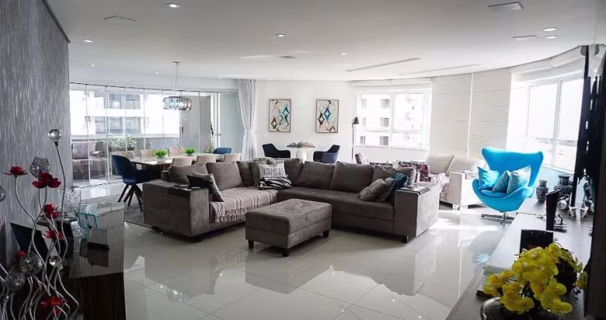 Apartamento para venda em Vila Assunção de 232.00m² com 3 Quartos, 3 Suites e 4 Garagens