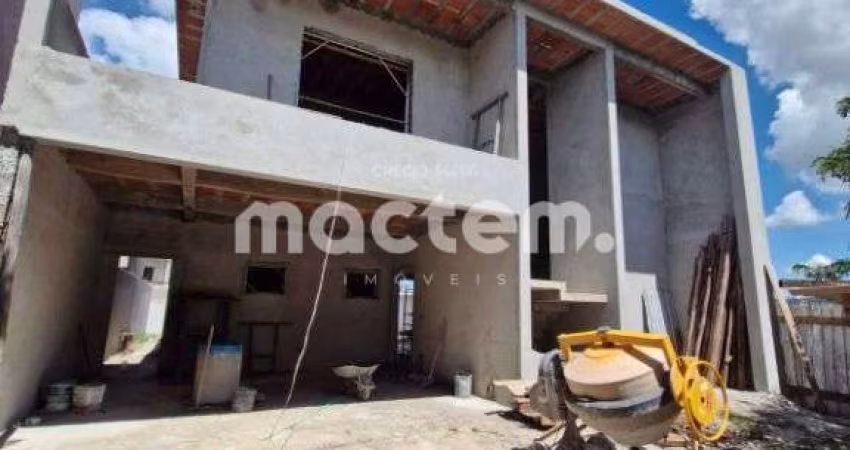 Casa de Condomínio para venda em Real Sul de 250.00m² com 3 Quartos, 3 Suites e 4 Garagens