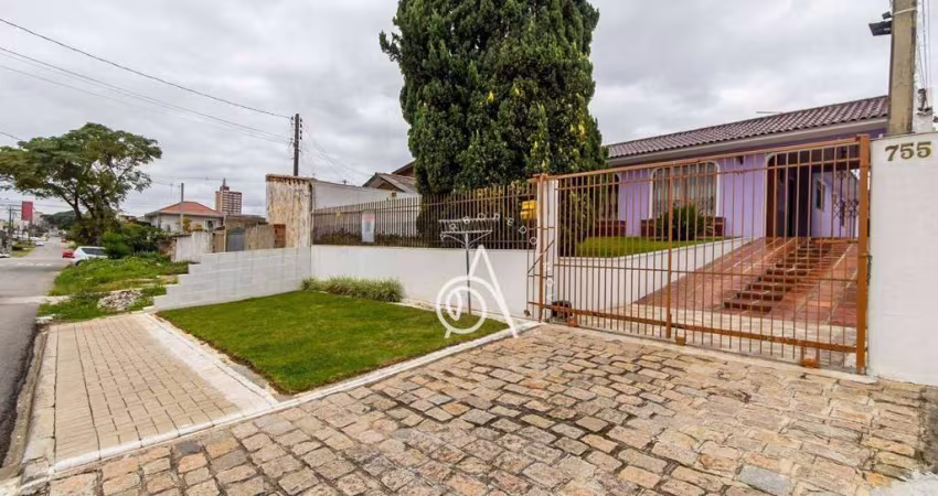 Casa para venda em Capão Raso de 201.00m² com 4 Quartos, 1 Suite e 5 Garagens