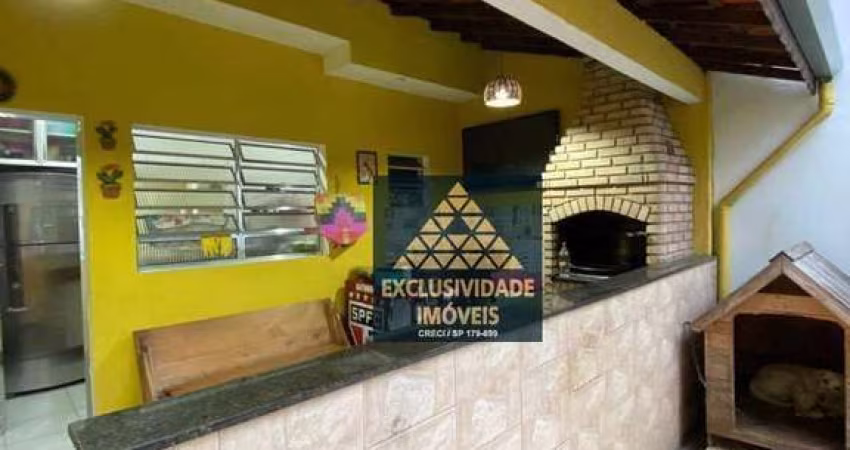 Casa para venda em Jardim Presidente Dutra de 10.00m² com 2 Quartos, 1 Suite e 3 Garagens