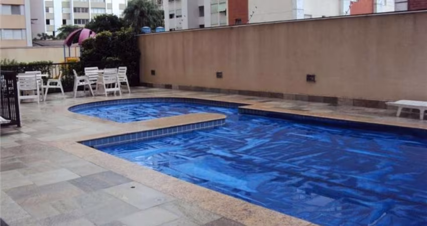 Apartamento para venda em Moema de 124.00m² com 3 Quartos, 1 Suite e 2 Garagens