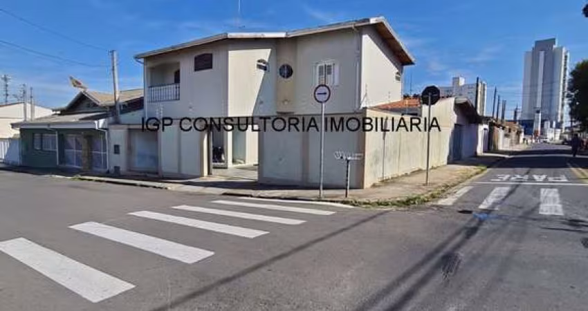 Casa para venda em Vila Maria de 198.00m² com 3 Quartos, 1 Suite e 2 Garagens