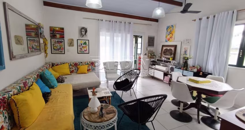 Casa para venda em Praia Da Enseada de 215.58m² com 5 Quartos, 1 Suite e 5 Garagens