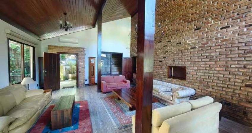 Casa de Condomínio para venda em Itanhangá de 413.00m² com 5 Quartos, 2 Suites e 2 Garagens