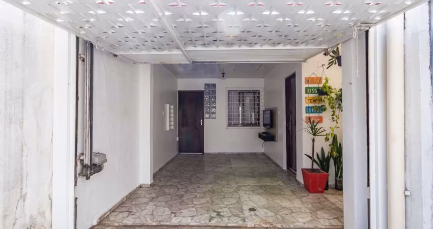 Casa de Condomínio para venda em Alto Boqueirão de 125.00m² com 3 Quartos, 1 Suite e 1 Garagem