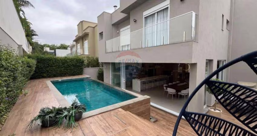 Casa para venda em Alphaville de 333.00m² com 4 Quartos, 4 Suites e 4 Garagens