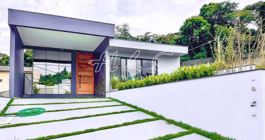 Casa para venda em Portal Do Bosque de 229.00m² com 4 Quartos, 3 Suites e 6 Garagens