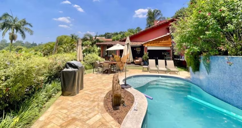 Casa para venda em Palos Verdes de 256.00m² com 4 Quartos, 2 Suites e 6 Garagens