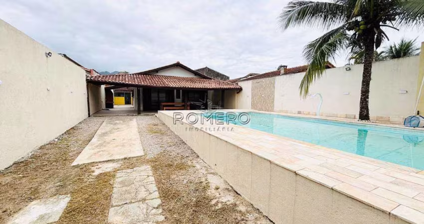 Casa para venda em Maranduba de 193.00m² com 2 Quartos, 1 Suite e 4 Garagens
