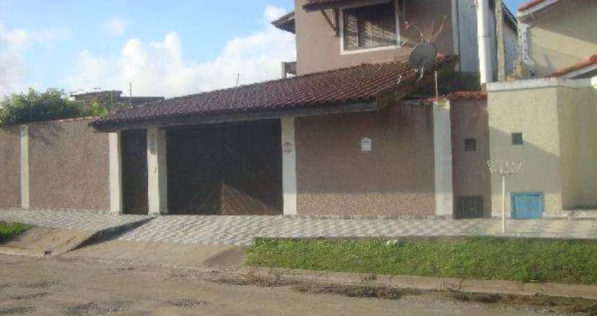 Casa para venda em Ilha Comprida de 379.00m² com 3 Quartos e 2 Garagens