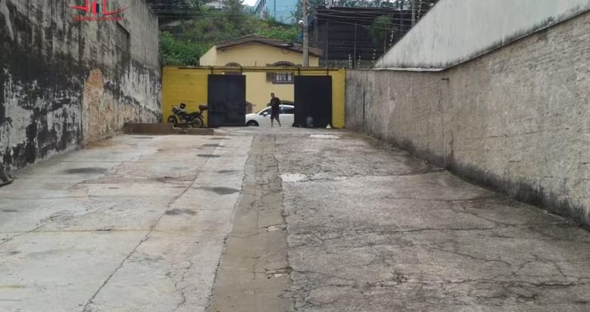 Terreno para alugar em Centro de 300.00m²