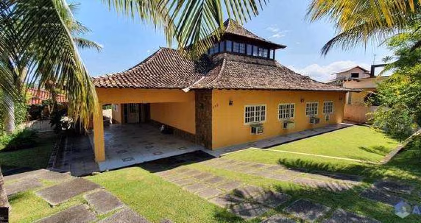 Excelente casa dentro do condomínio Fazenda Montenegro, localizado na estrada do Cachamorra.