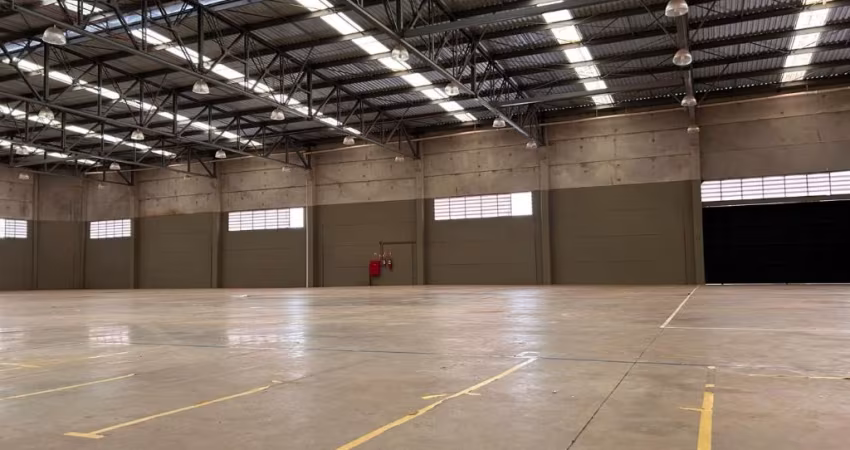Bauru Galpão AC 3.200m² AT 3.620m² pé direito 9m
