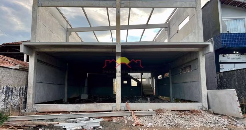 GALPÃO COM 381,59m² NO BAIRRO BOEHMERWALD!
