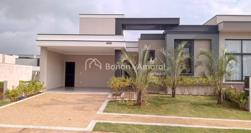 Casa à venda no Condomínio Royal Garden, Parque Brasil 500, Paulínia.