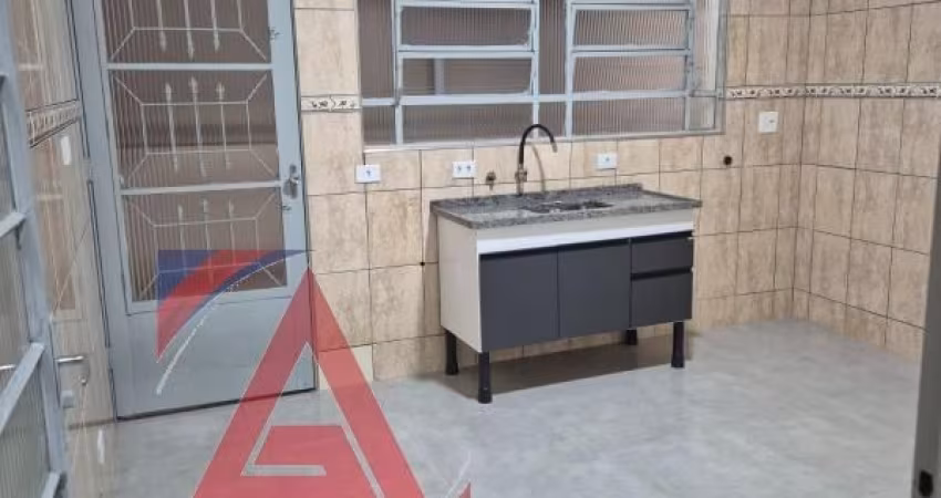 Casa sobre-loja 2 dormitórios, não tem vaga de garagem, av Pedro Pinho