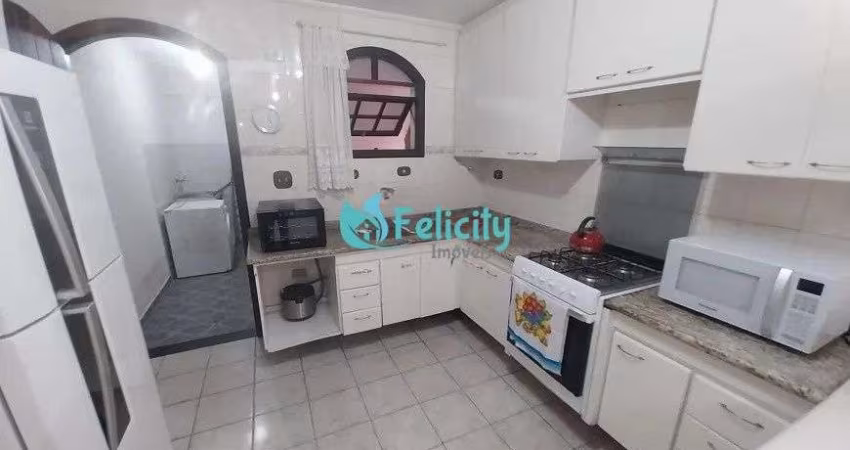 Sobrado 3 dormitórios, 3 suítes, 148m2 e 2 vagas no Pq. São Domingos