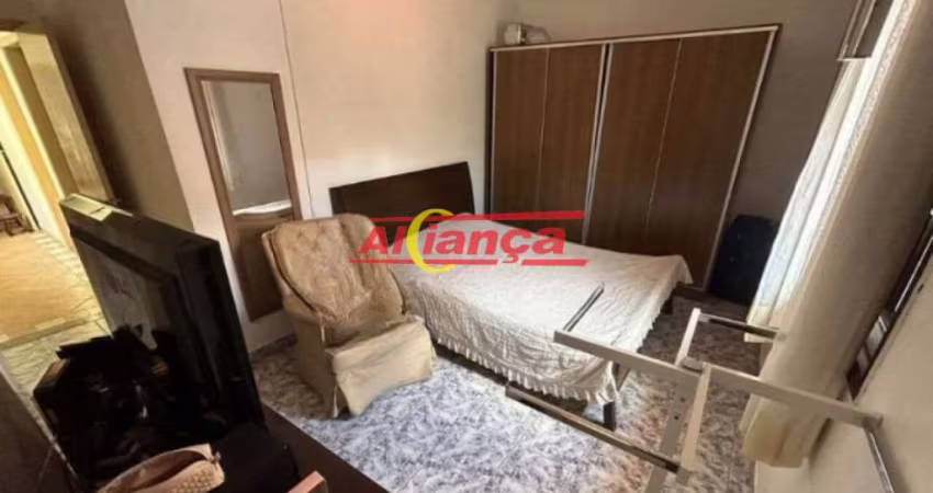Casa comercial para alugar, 3 quartos, sendo 1 suíte e 2 vagas, 260m², Vila Rosália - Guarulhos