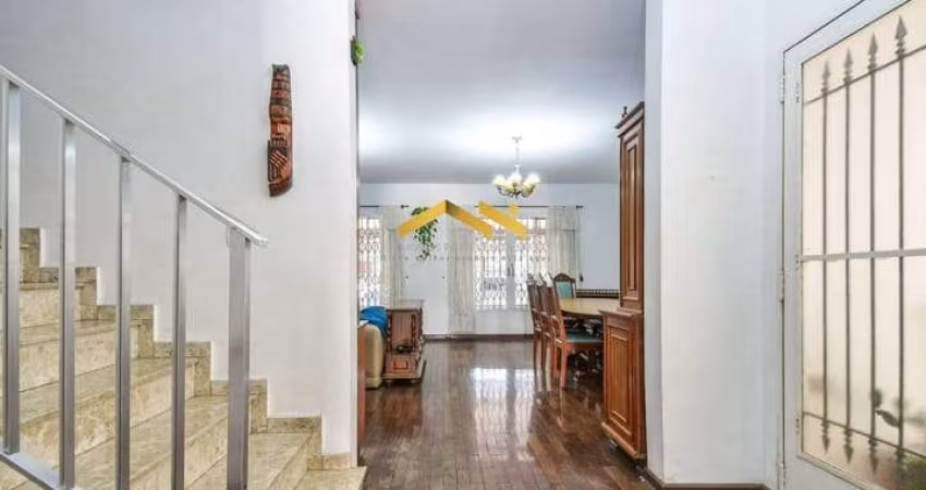 Sobrado para venda com 3 quartos, sendo 1 suíte, 242m²