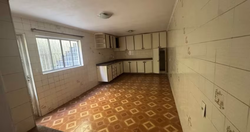 Casa com 3 quartos à venda na Rua Monsenhor Castro Nery, 612, Parque Maria Domitila, São Paulo