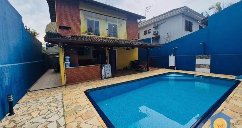 Casa com 3 quartos à venda, 300 m² por R$ 1.290.000 - Jardim das Flores - Cotia/SP