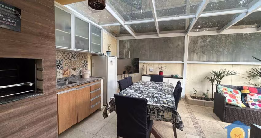 Casa com 4 quartos à venda, 187 m² por R$ 990.000 - Granja Viana - Cotia/SP