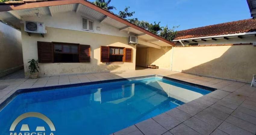 Casa à venda, 295 m² por R$ 700.000,00 - Praia do Pernambuco - Guarujá/SP