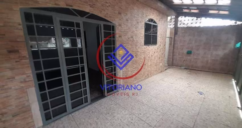 CASA  DOIS QUARTOS Á VENDA EM ANCHIETA !