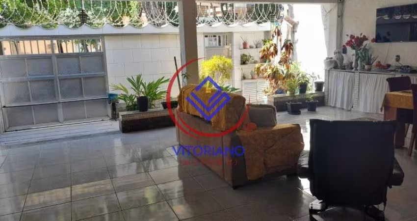 CASA QUATRO QUARTOS Á VENDA EM MAGALHÃES BASTOS!