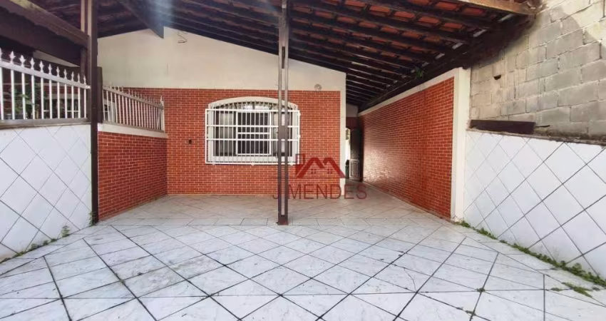 Casa com 3 dormitórios à venda, 106 m² por R$ 660.000 - Vila Guilhermina - Praia Grande/SP