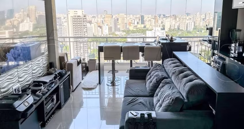 Residencial Thera Faria Lima disponível para locação com 71m², 1 dormitório e 1 vaga de garagem.