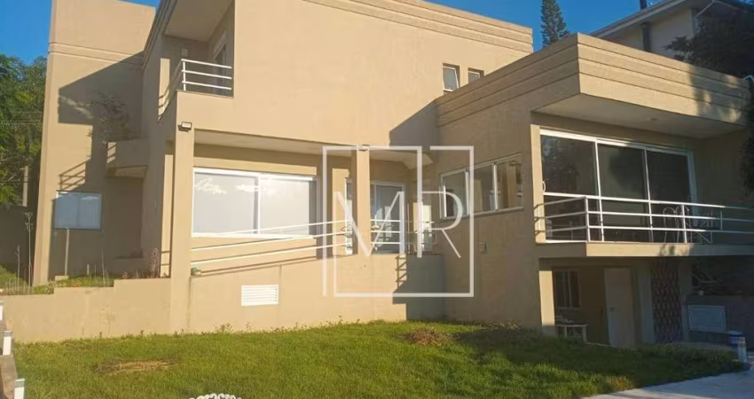 Casa Venda e Locação Comdomínio Arco-Iris 03 suítes 05 vagas