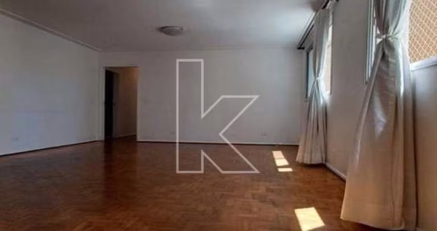 Apartamento com 3 quartos para alugar na Rua Gaivota, 754, Moema, São Paulo