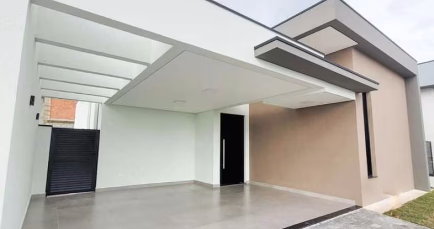 Casa a Venda no Condomínio Lagos D´Icaraí em Salto.