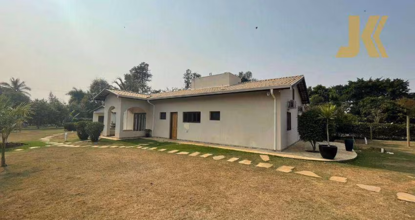 Casa com 3 dormitórios à venda, 274 m² por R$ 1.350.000,00 - Chácaras Long Island - Jaguariúna/SP
