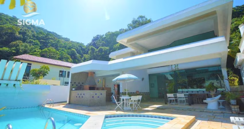 Casa na praia, 4 suítes, Piscina, Churrasqueira, Costão do Pernambuco, Guarujá.