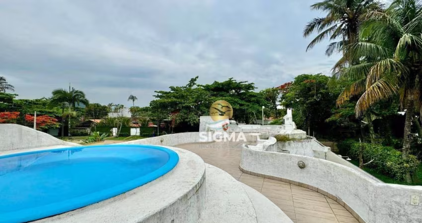 Casa com 3 quartos sendo 2 suítes à venda, 280 m² por R$ 800.000 - Balneário Praia do Pernambuco - Guarujá/SP.