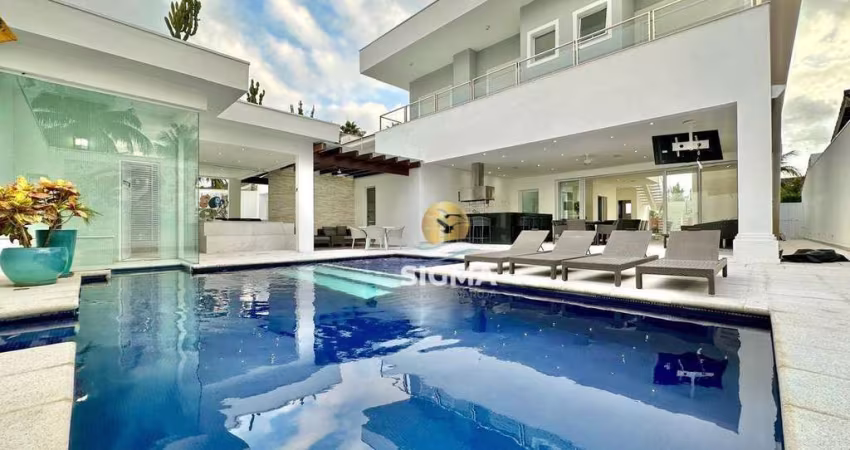Casa com 5 Suítes à venda no Condomínio Jardim Acapulco - Guarujá/SP.