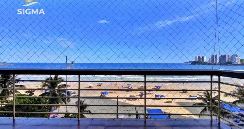 FRENTE AO MAR - Apartamento na praia 4 dormitórios 1 suíte Vista para o mar Pitangueiras Guarujá.